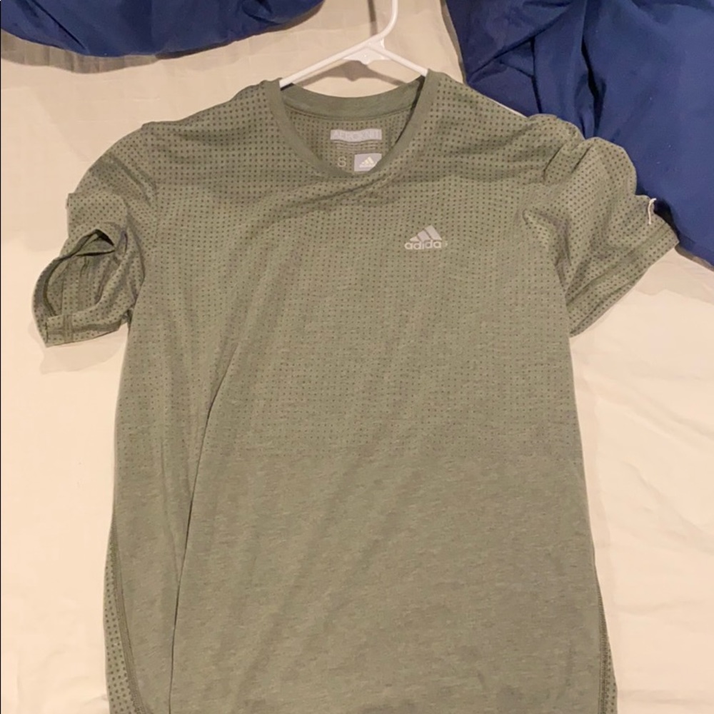 Adidas aeroknit shor sleeve shirt